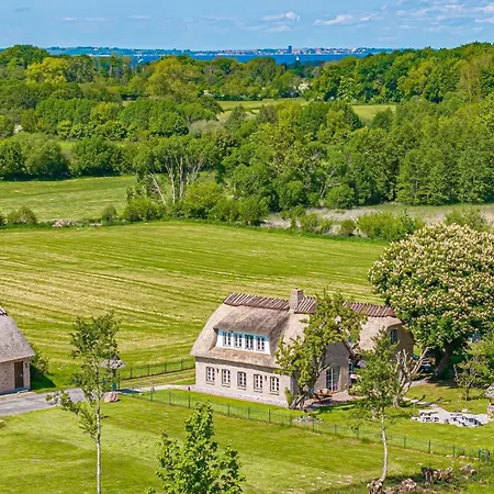 Landhausvilla Wolsroi Villa