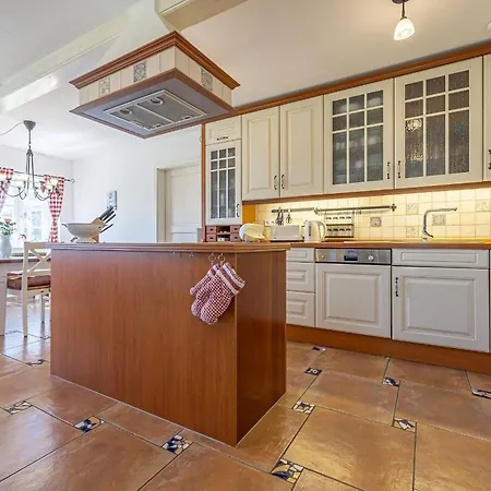 Landhausvilla Wolsroi