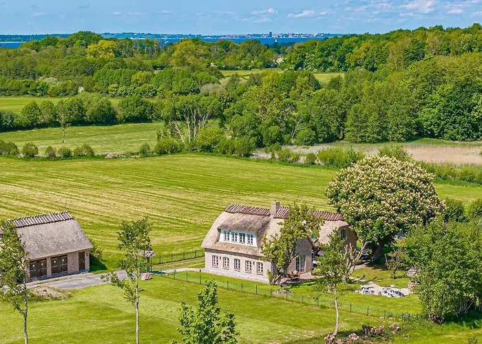 Landhausvilla Wolsroi Villa